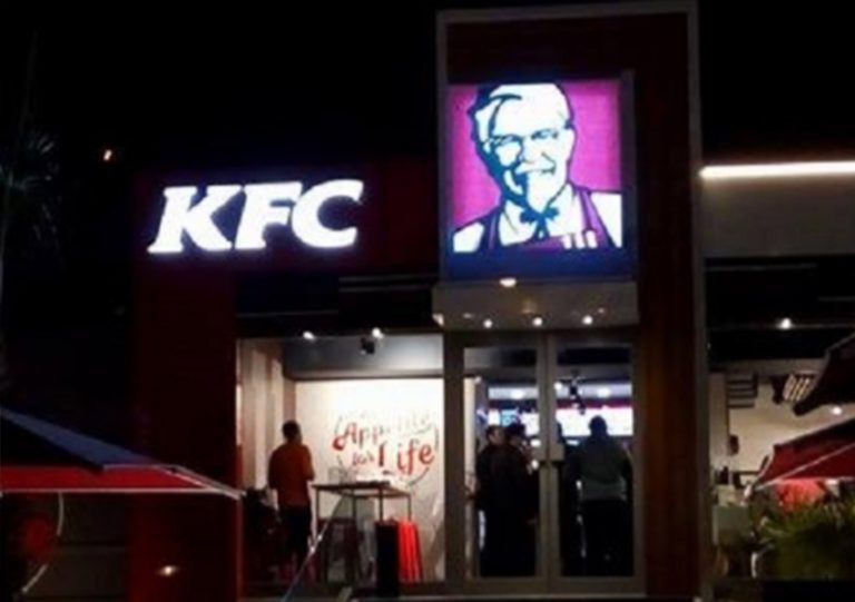Restaurant KFC les berges du lac Telec Tunisie